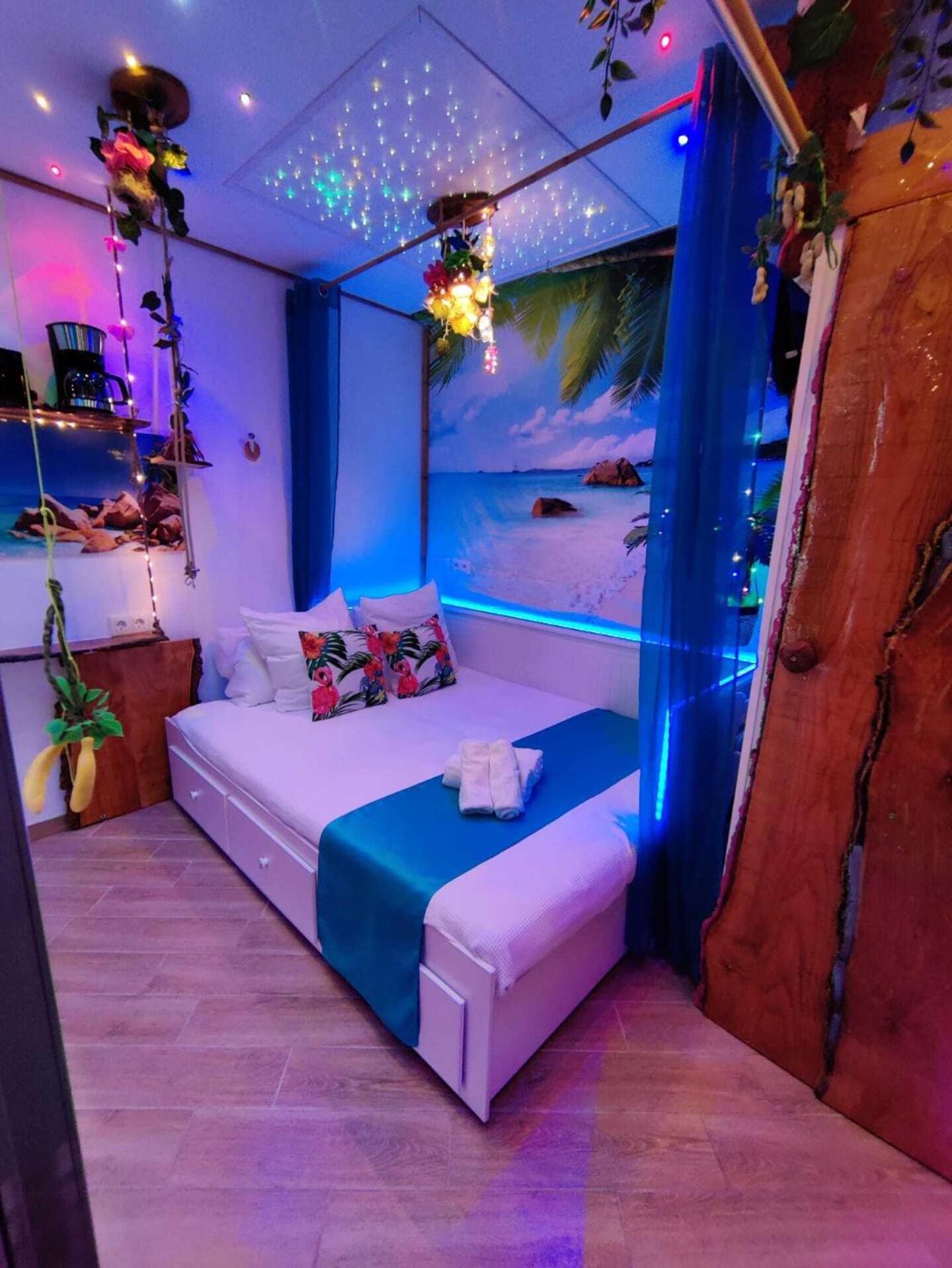 Wonder Room Paraiso Magico Habitacion Nerja Exterior foto